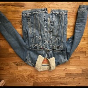 Men’s Levi’s vintage fit Sherpa trucker jacket